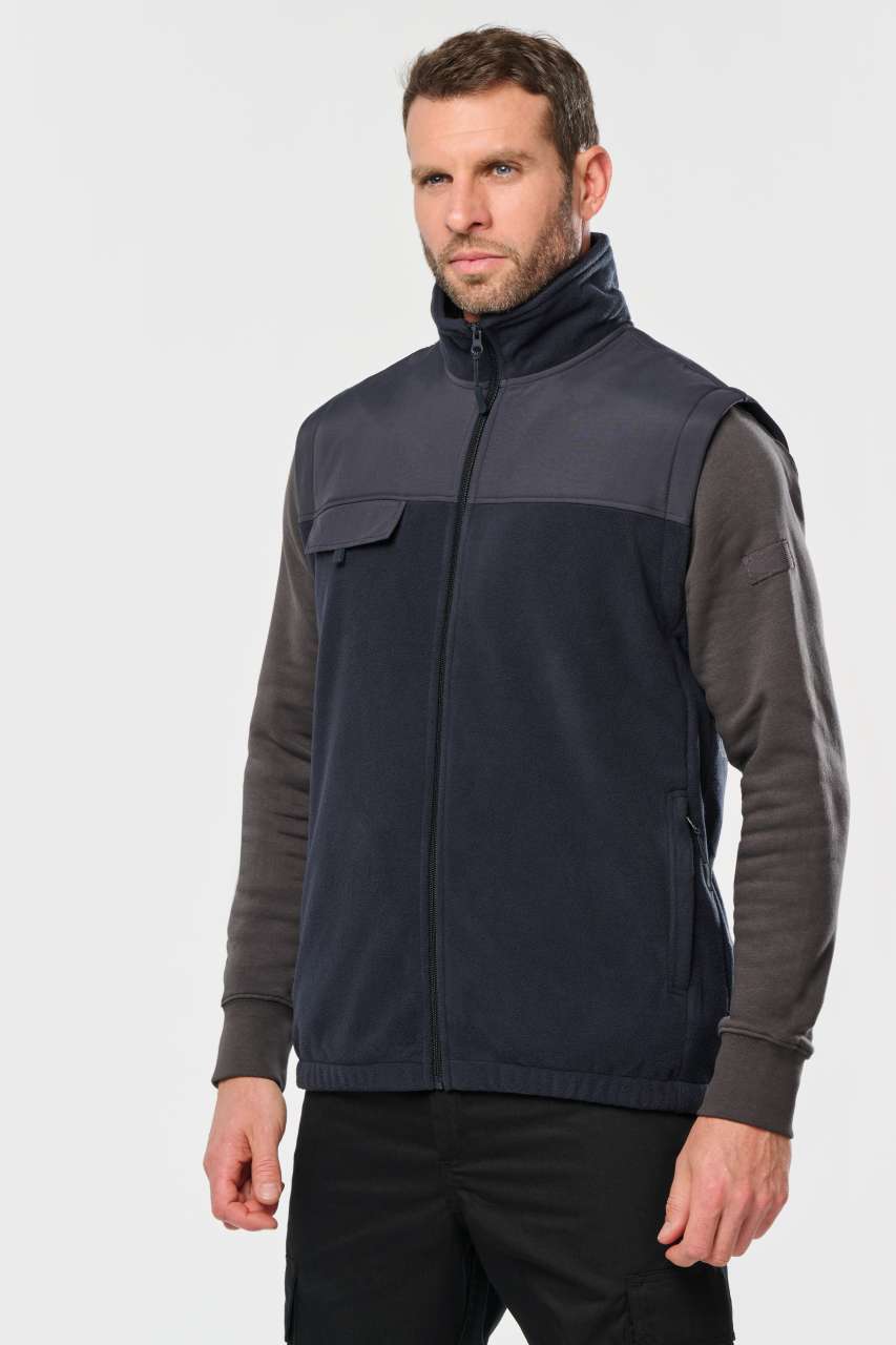 FLEECE JACKET WITH REMOVABLE SLEEVES
